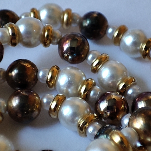 Faux Pearl Cocoa Brown Long Vintage Necklace Gold Tone Barrel Clasp - Picture 5 of 10